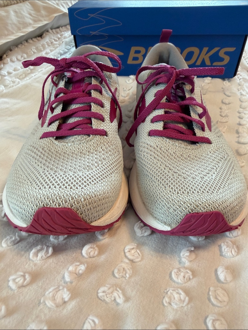 Brooks Revel 5 women’s athletic shoes, magenta, gray, and white sz 9 - Picture 8 of 10